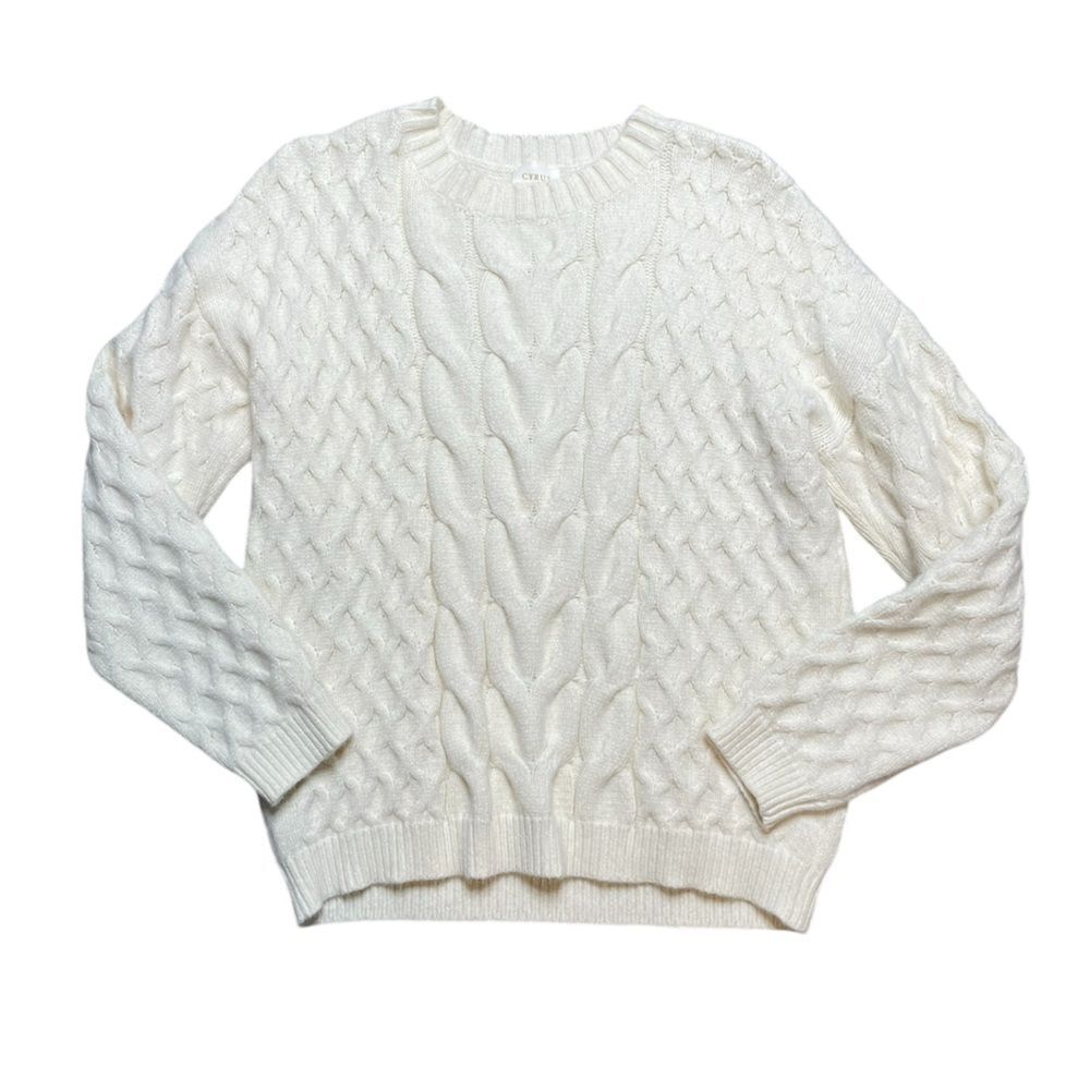 CYRUS Cable Knit Cream Colored Sweater Size Medium